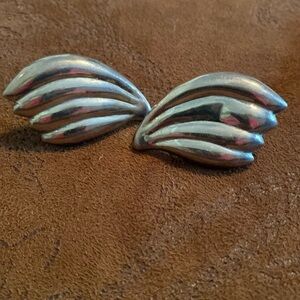 925 Sterling Silver Vintage Puffed Swirl Earrings
